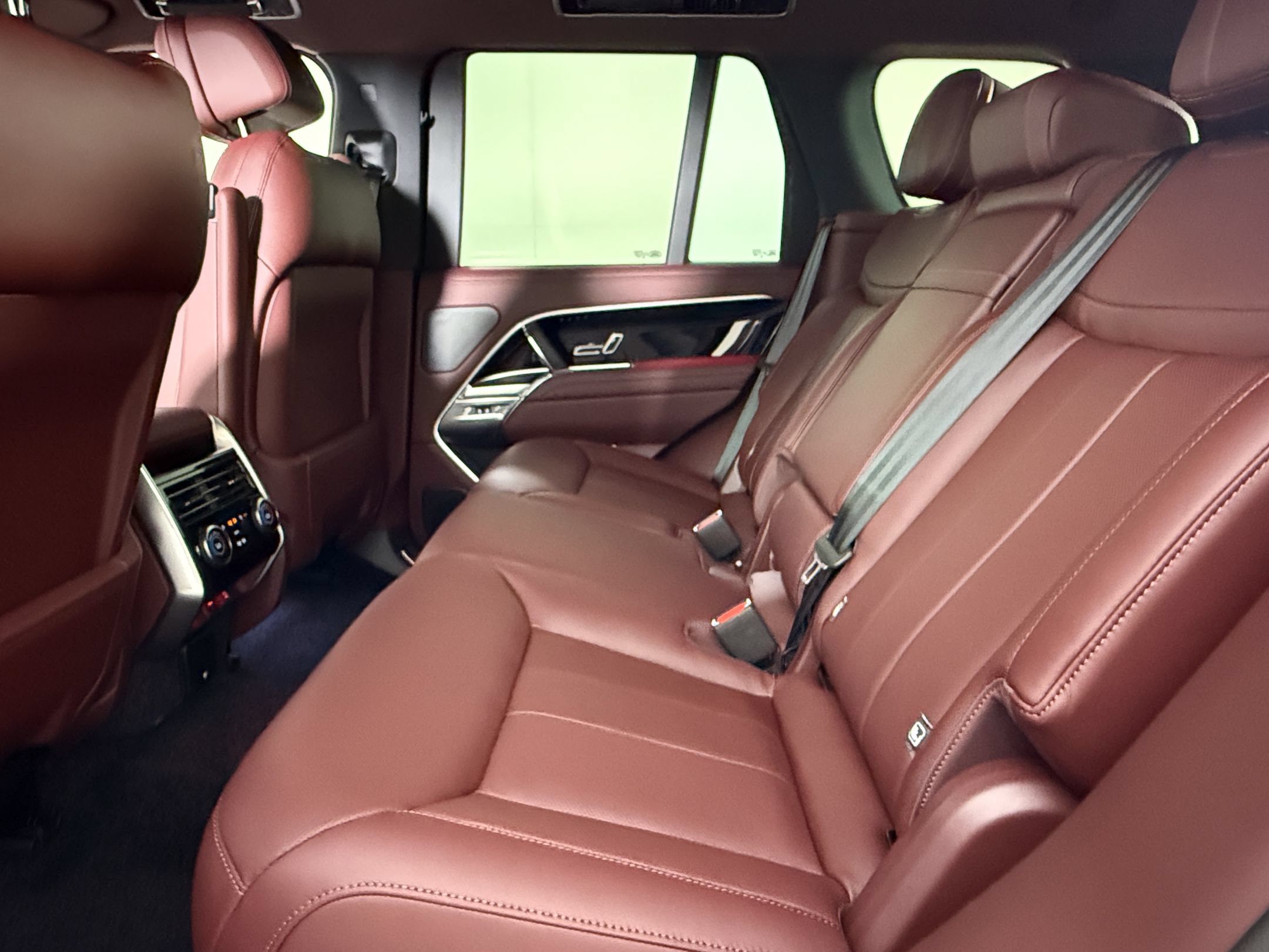 New 2026 Land Rover Range Rover SE AWD/4WD image 21