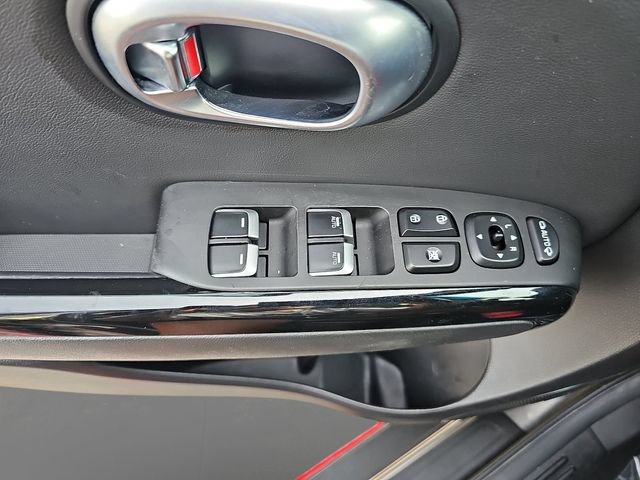 Used 2018 Kia Soul ! w/ Tech Package FWD image 24
