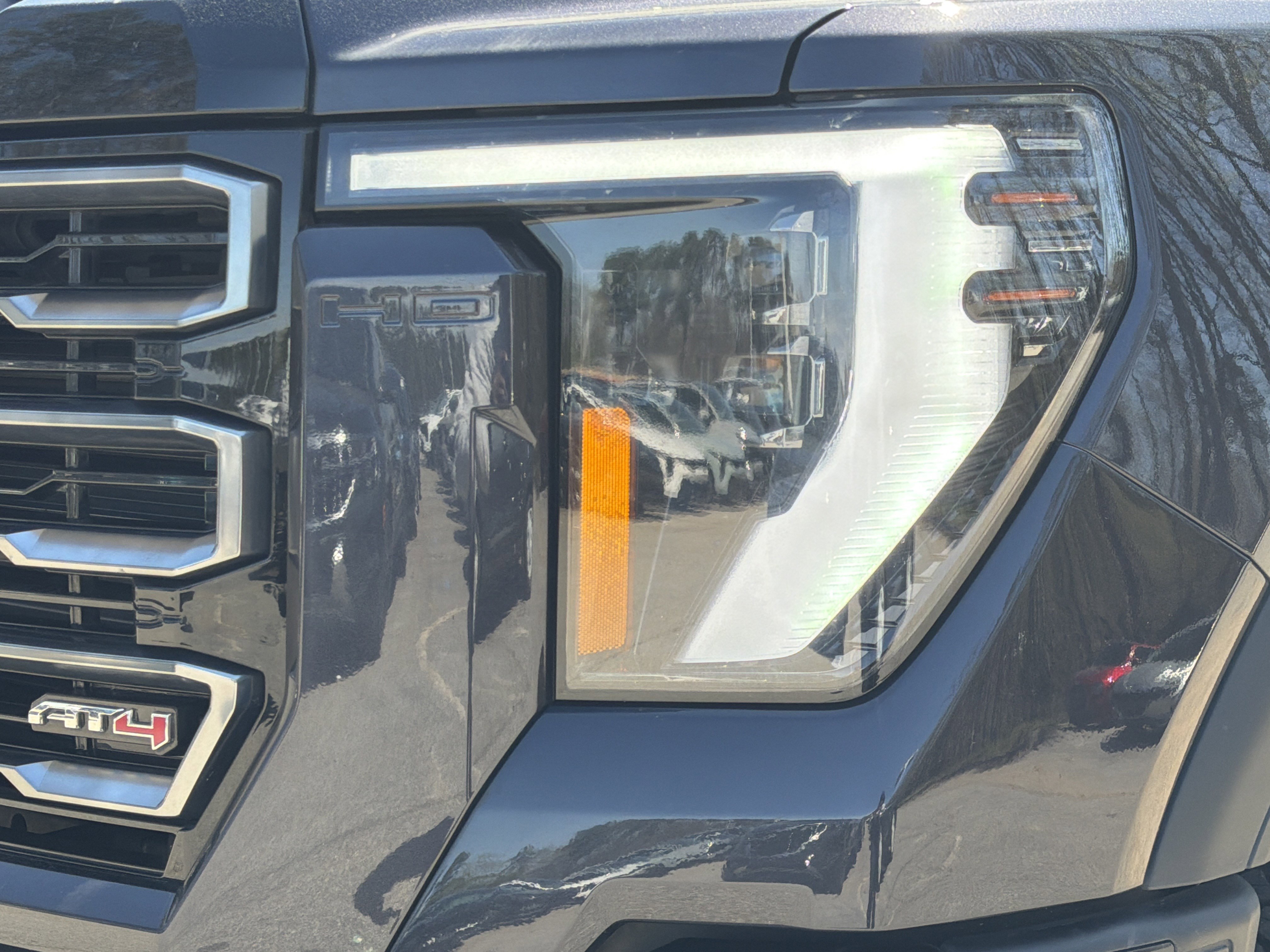 Used 2025 GMC Sierra 2500 AT4 w/ AT4 Premium Plus Package image 38