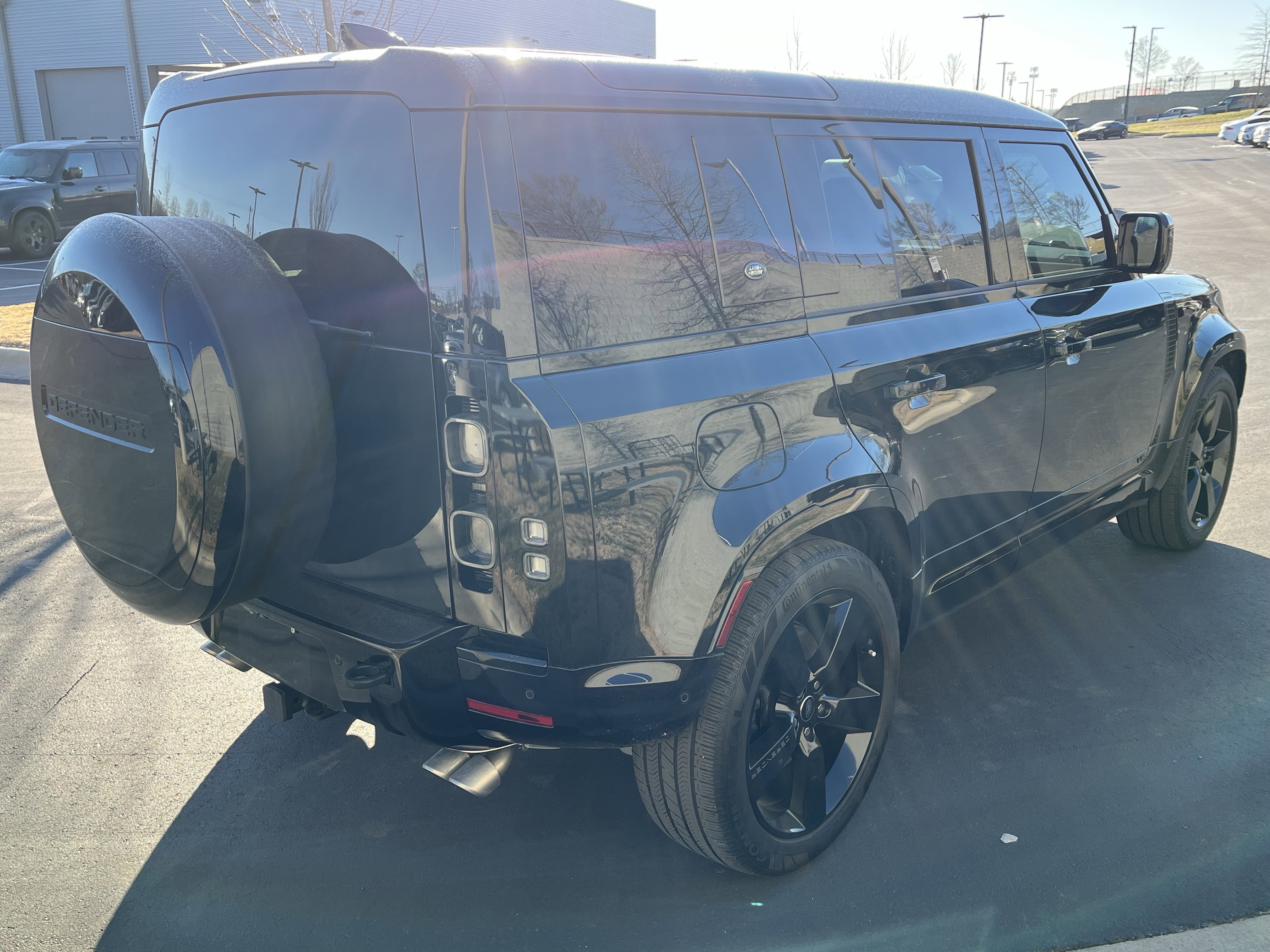 Used 2024 Land Rover Defender 110 V8 image 7