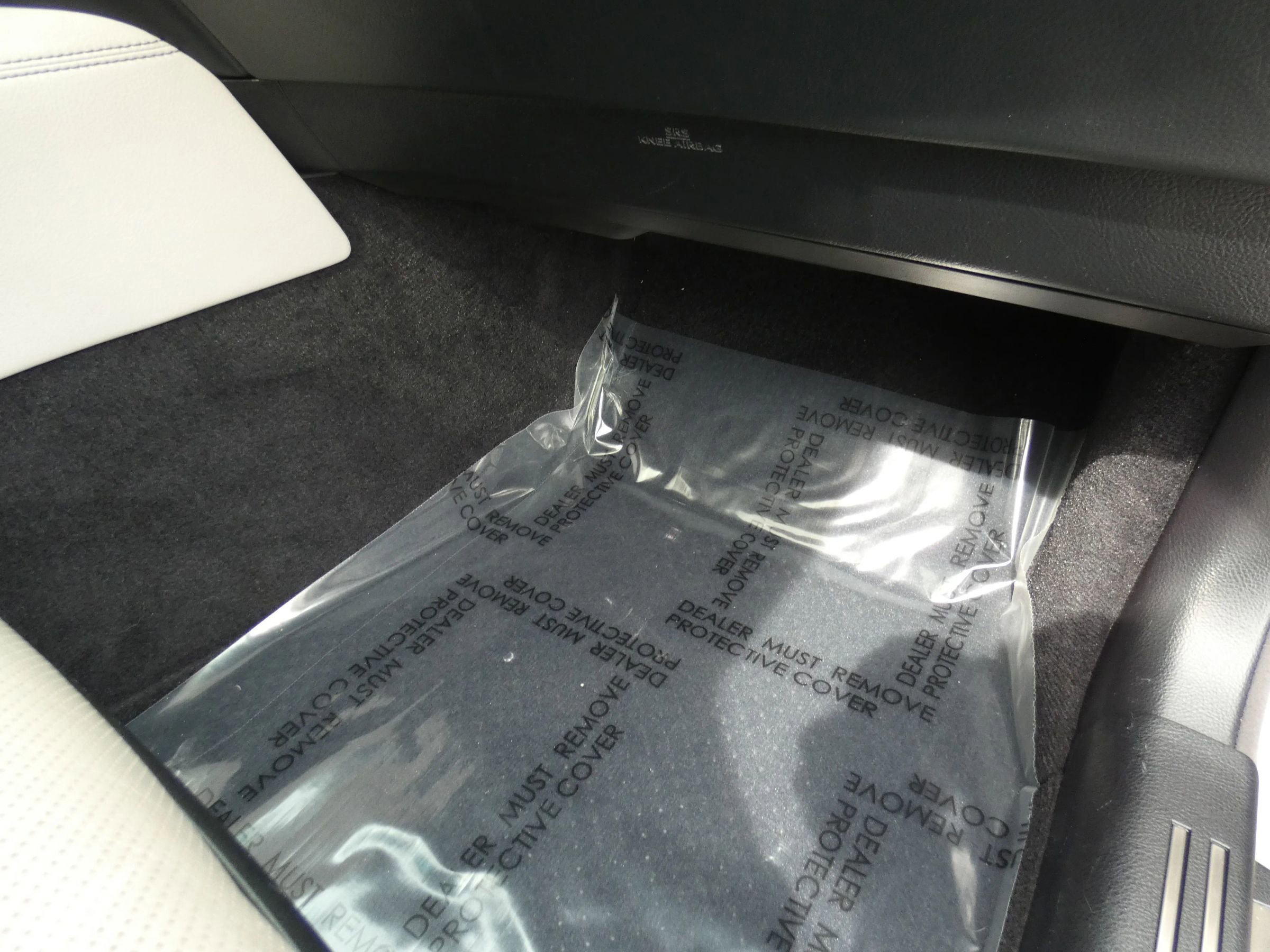 Used 2016 Lexus LS 460 w/ Comfort Package image 34