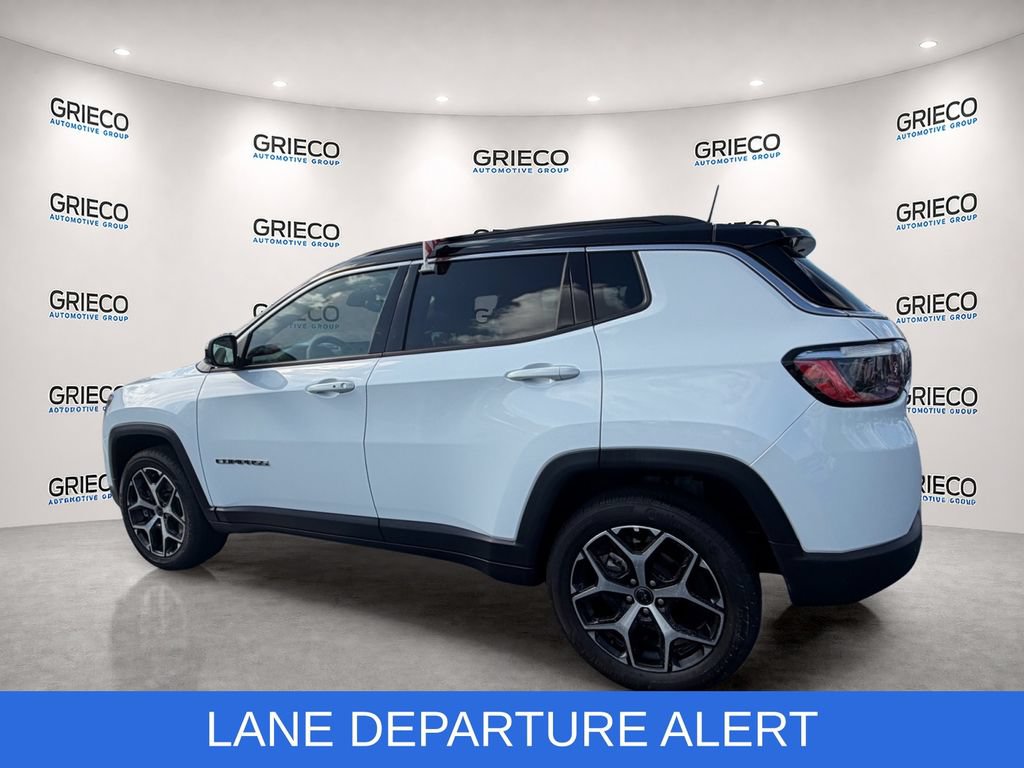 Used 2025 Jeep Compass Limited AWD/4WD image 5