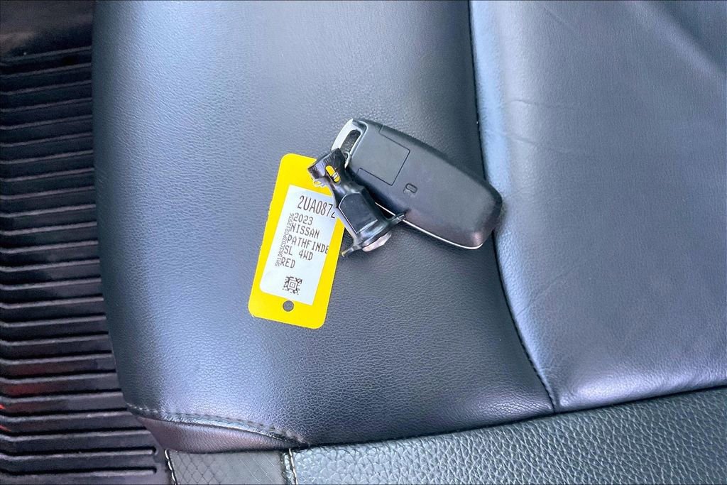 Used 2023 Nissan Pathfinder SL w/ SL Premium Package image 35