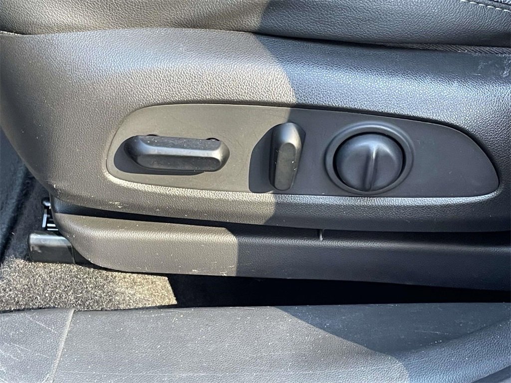 Used 2022 Buick Encore GX Select image 17