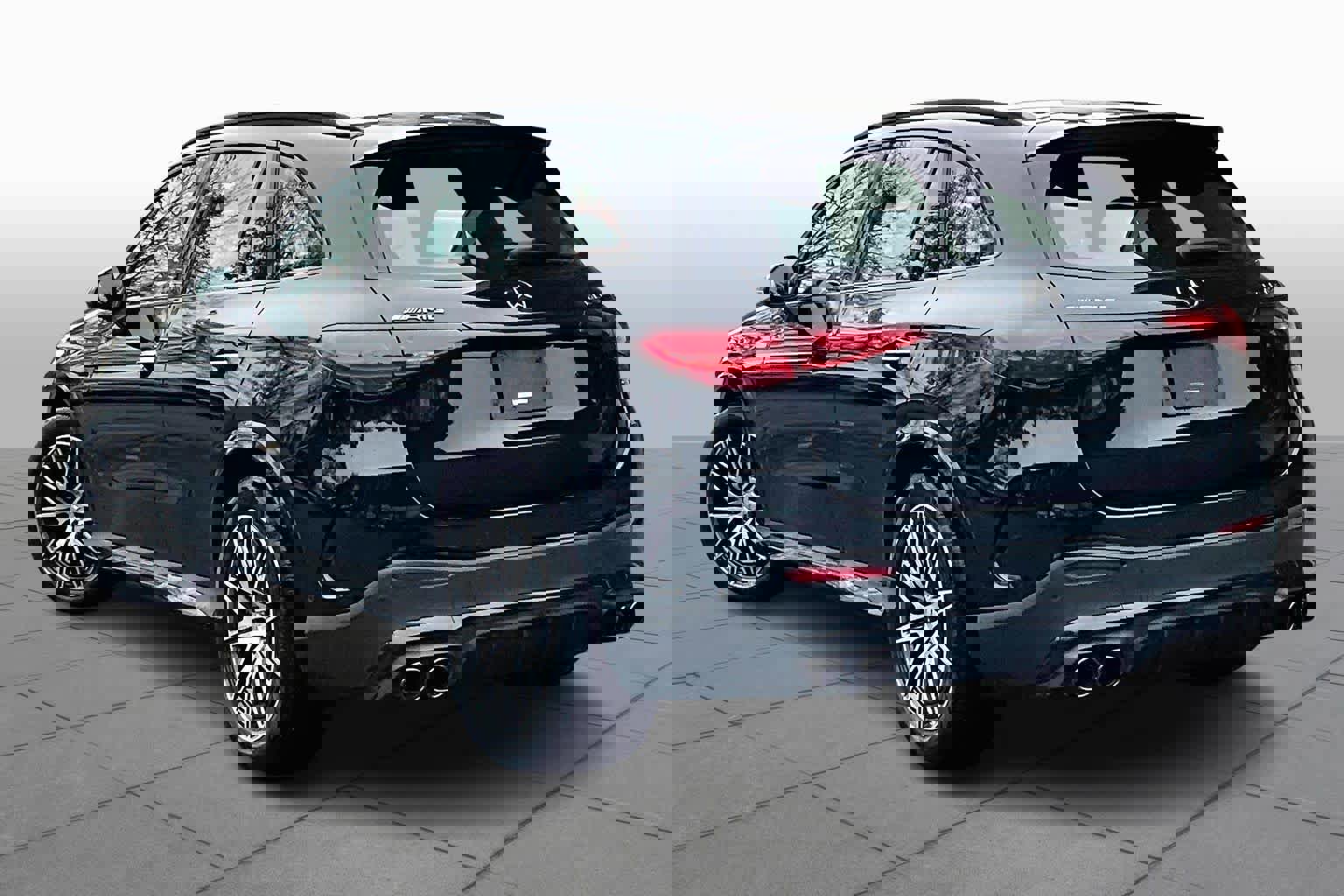 Used 2024 Mercedes-Benz GLC 43 AMG 4MATIC image 11