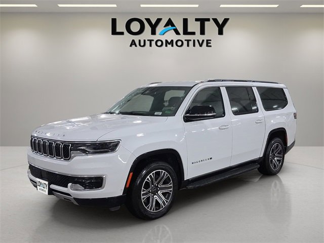 Used 2025 Jeep Wagoneer L Series II w/ 8-pass Seating Package image 1