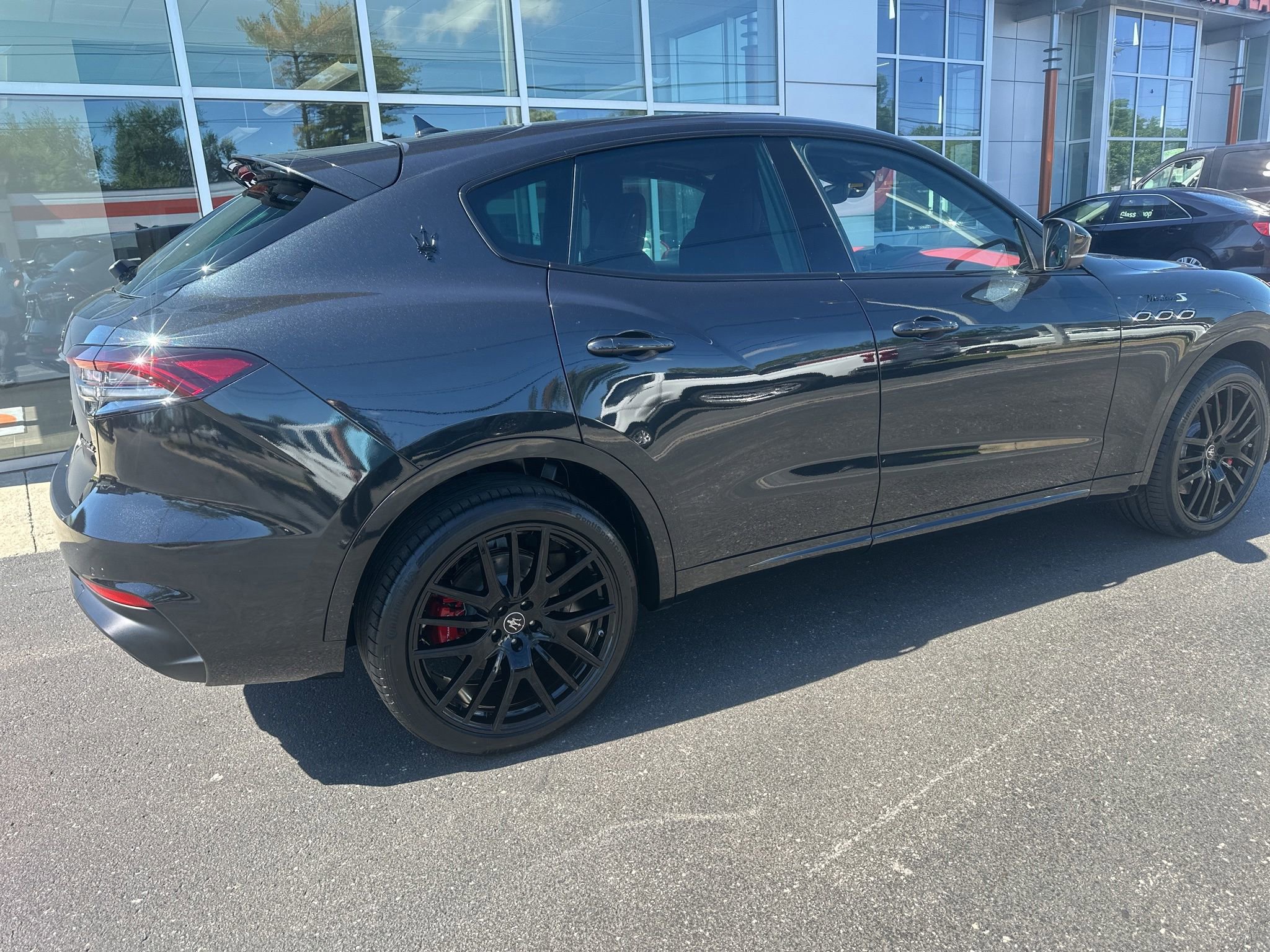 Used 2023 Maserati Levante Modena S AWD/4WD image 4