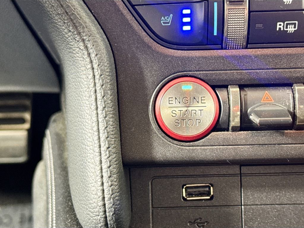 Used 2019 Ford Mustang Shelby GT350 w/ Technology Package image 17