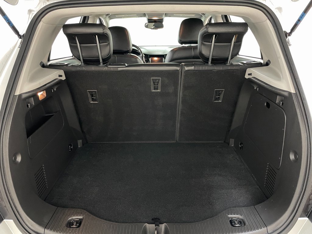 Certified 2019 Chevrolet Trax LT w/ LT Convenience Package image 40