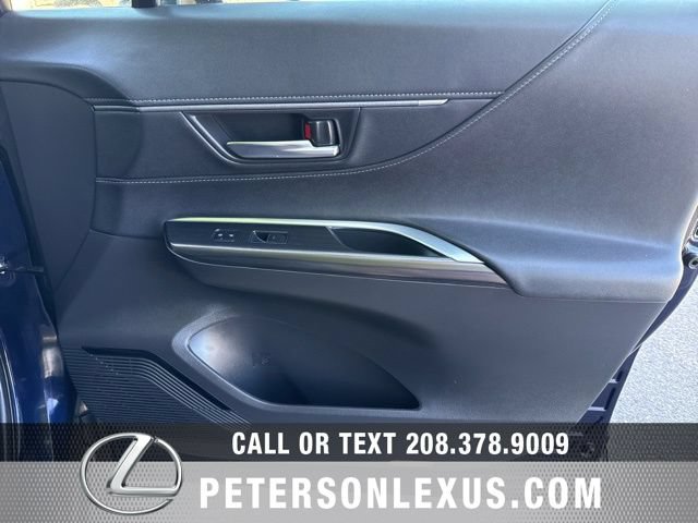 Used 2022 Toyota Venza Limited AWD/4WD image 12