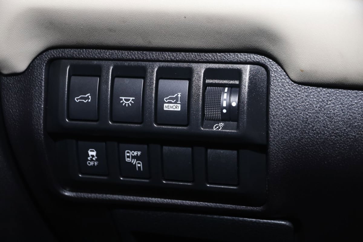 Used 2020 Subaru Ascent Limited AWD/4WD image 32