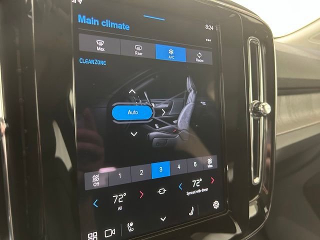 Used 2025 Volvo XC40 B5 Core AWD/4WD image 19