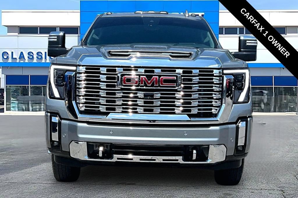 Used 2024 GMC Sierra 3500 Denali w/ Denali Reserve Package AWD/4WD image 18