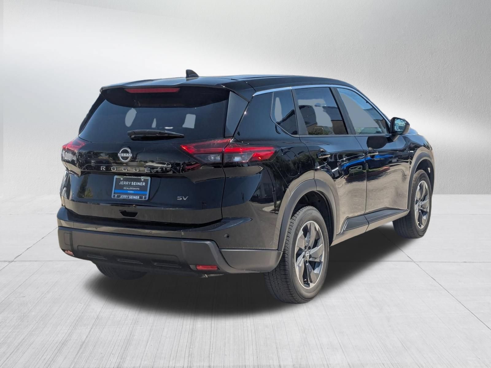Used 2024 Nissan Rogue SV FWD image 5