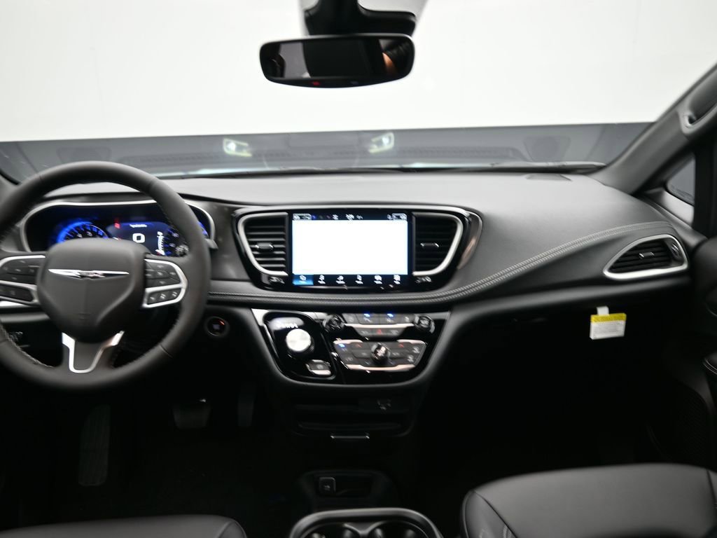 New 2026 Chrysler Pacifica Select image 29