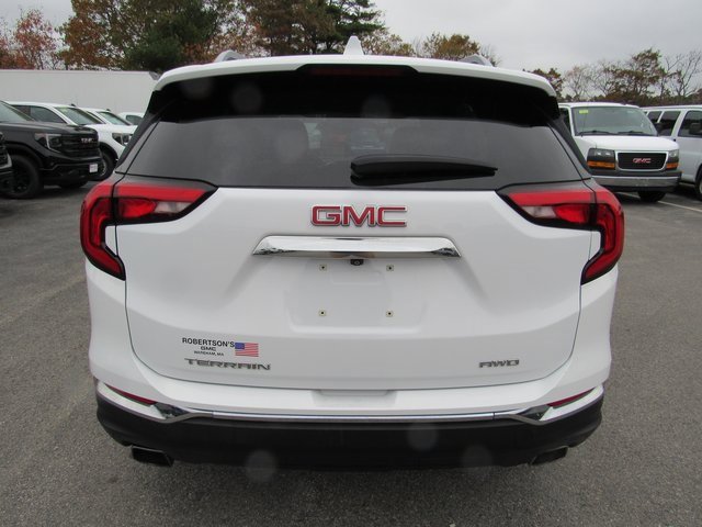 Used 2020 GMC Terrain SLT w/ Preferred Package image 3