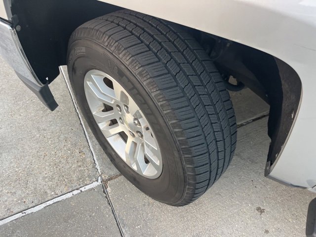 Used 2018 Chevrolet Silverado 1500 LT w/ Texas Edition image 29