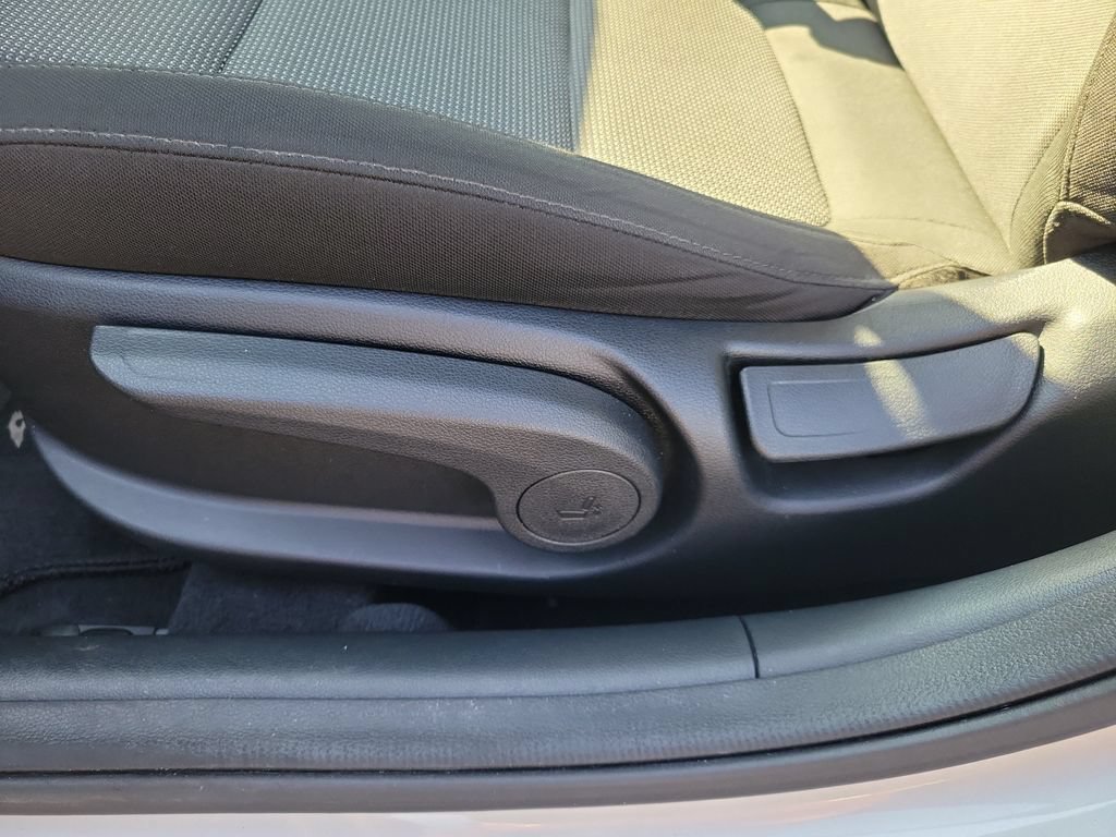 Used 2021 Hyundai Accent SE FWD image 23