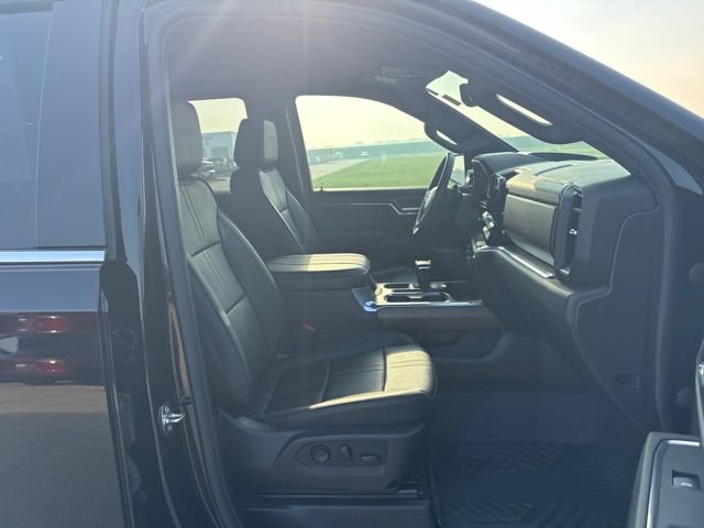 Used 2024 Chevrolet Silverado 1500 High Country w/ Technology Package AWD/4WD image 21