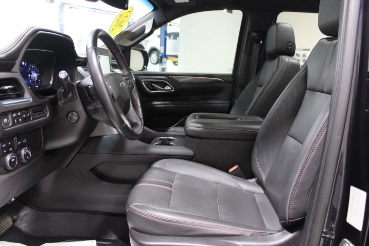 Used 2022 Chevrolet Suburban RST w/ Luxury Package AWD/4WD image 21