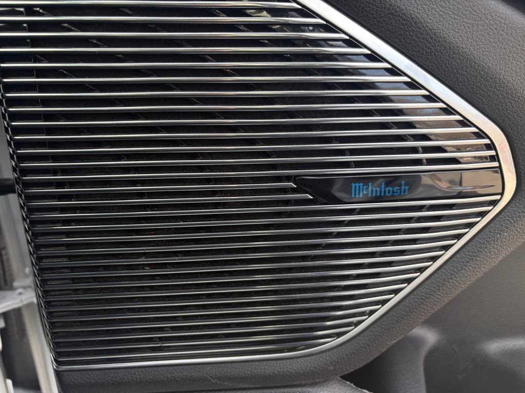 Used 2021 Jeep Grand Cherokee L Overland image 16