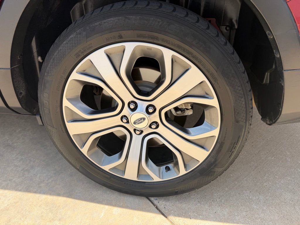Used 2019 Ford Explorer Platinum AWD/4WD image 14