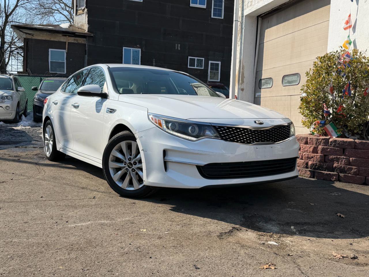 Used 2017 Kia Optima EX image 14