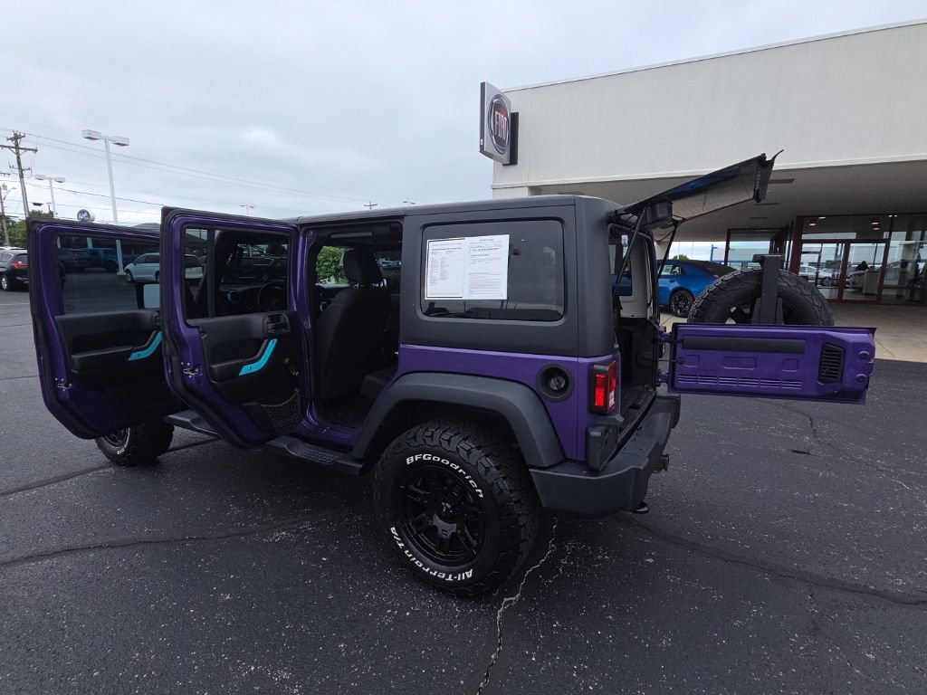 Used 2018 Jeep Wrangler Unlimited Sport w/ Connectivity Group AWD/4WD image 21