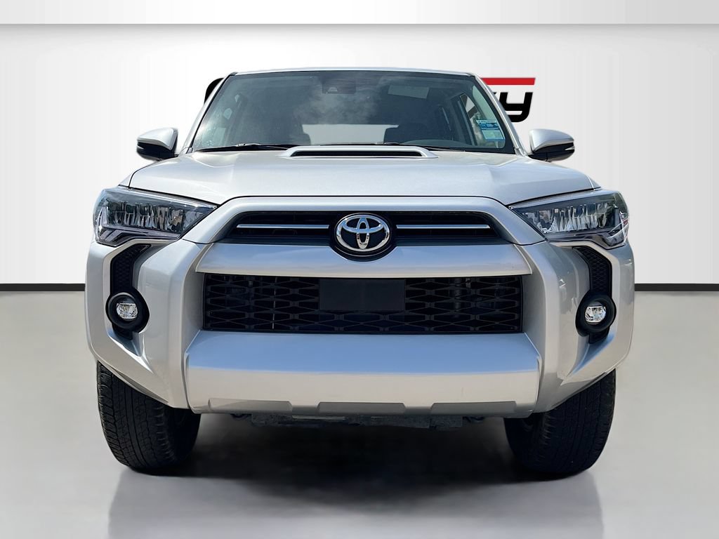 Used 2023 Toyota 4Runner SR5 Premium AWD/4WD image 2