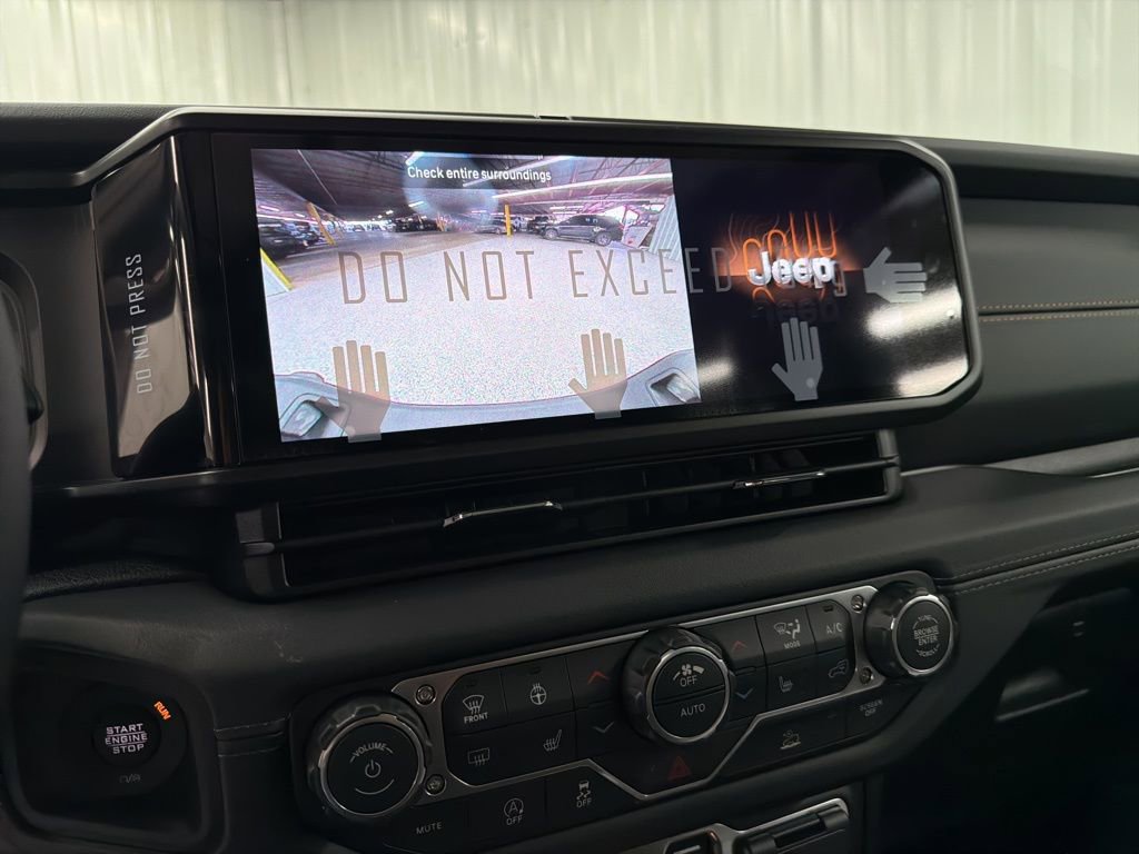 New 2026 Jeep Gladiator Sport image 19