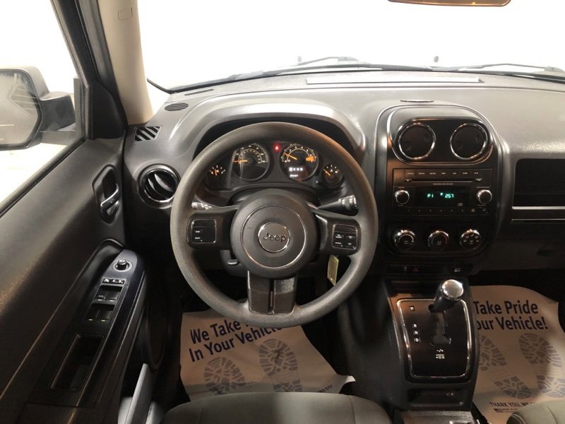 Used 2015 Jeep Patriot Sport w/ Power Value Group image 27