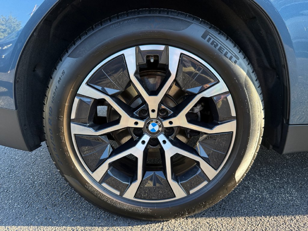 Certified 2025 BMW X3 xDrive30i w/ Premium Package AWD/4WD image 17