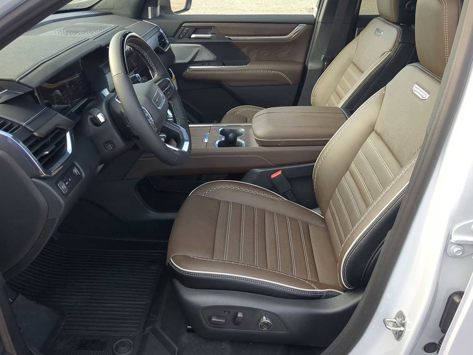 New 2026 GMC Acadia Denali Ultimate w/ LPO, Floor Liner Package image 14