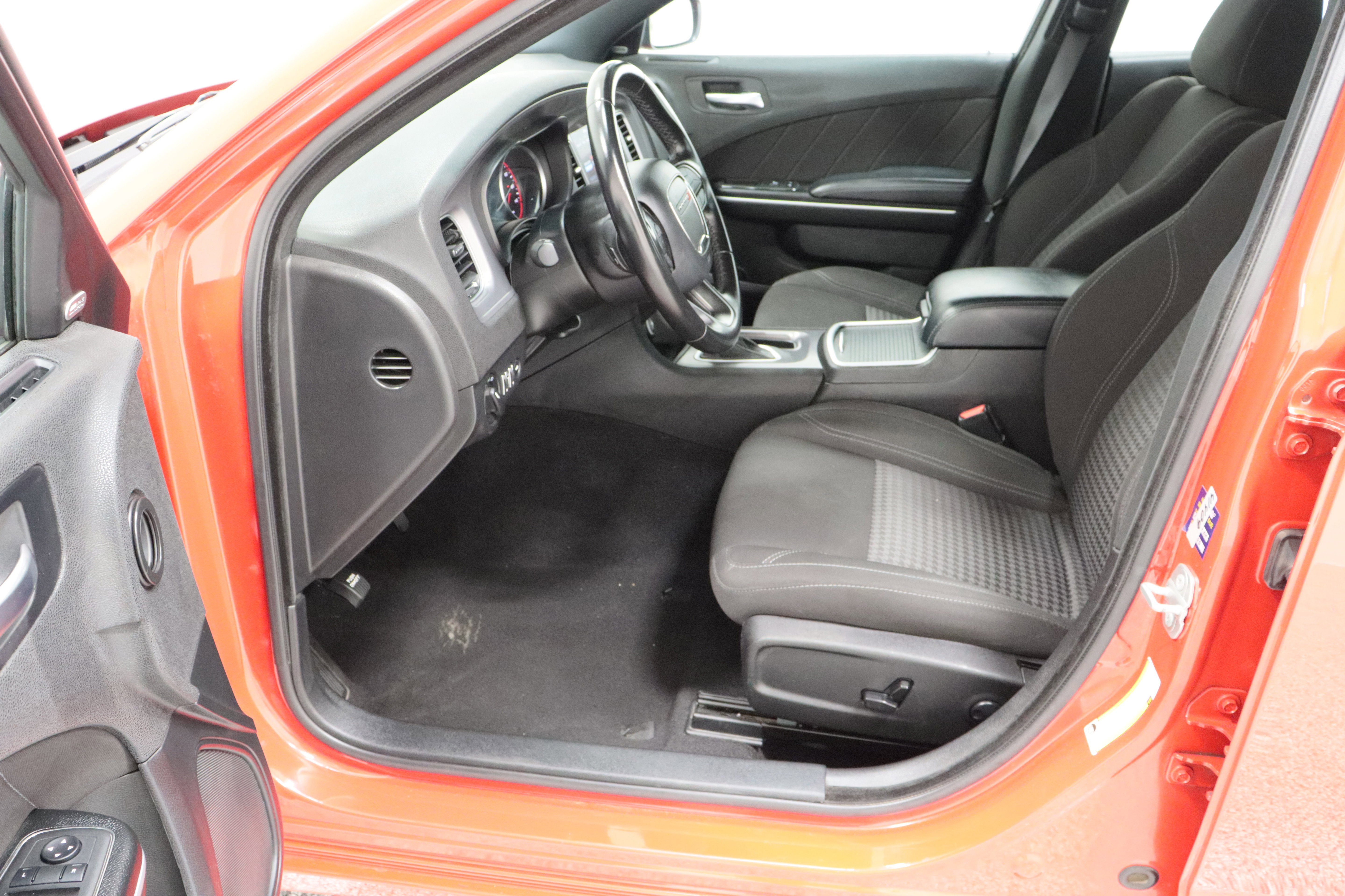 Used 2023 Dodge Charger SXT image 14