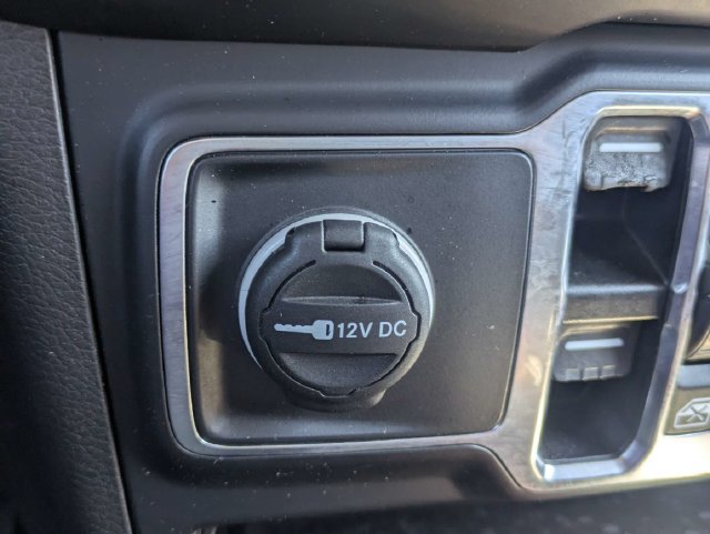 Used 2023 Jeep Wrangler Unlimited Sport AWD/4WD image 23