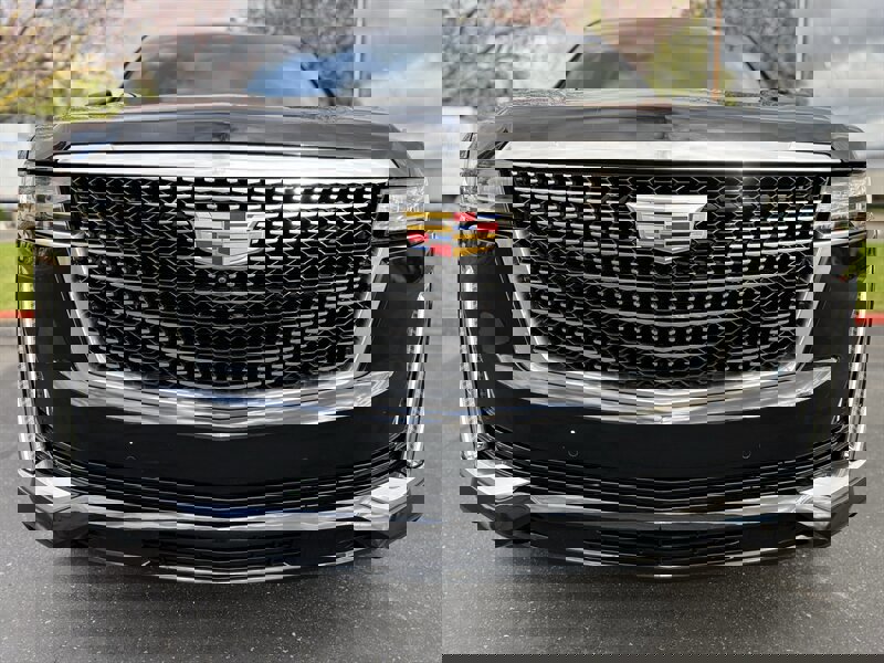 Used 2021 Cadillac Escalade Premium Luxury w/ LPO, Illumination Package image 5