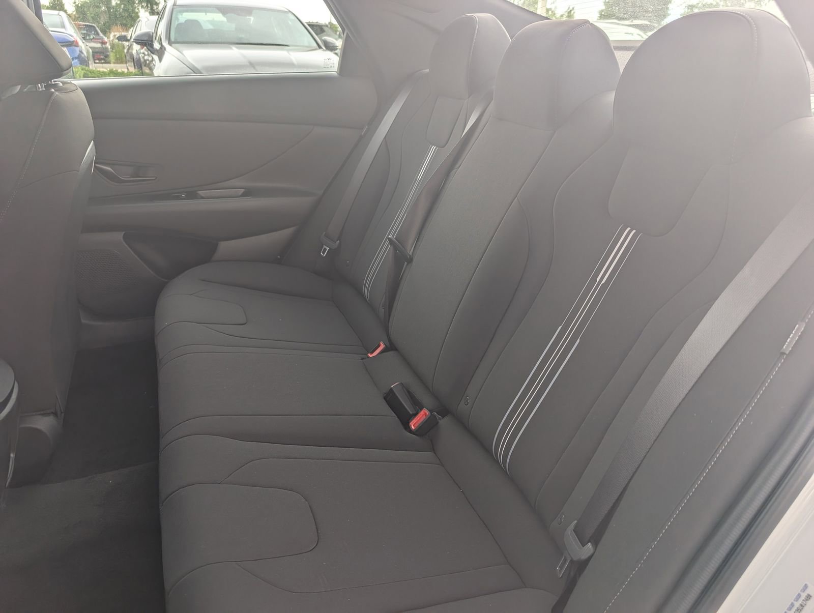 Certified 2025 Hyundai Elantra Sport w/ Cargo Package image 7