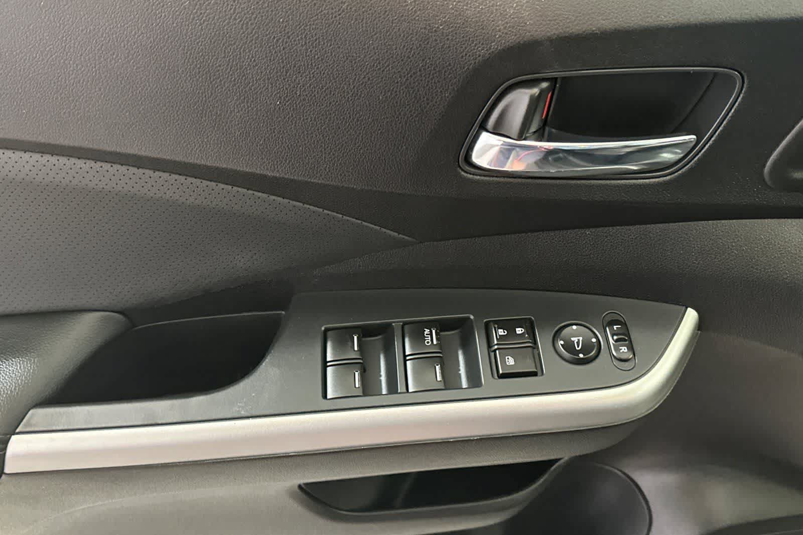 Used 2015 Honda CR-V Touring image 13