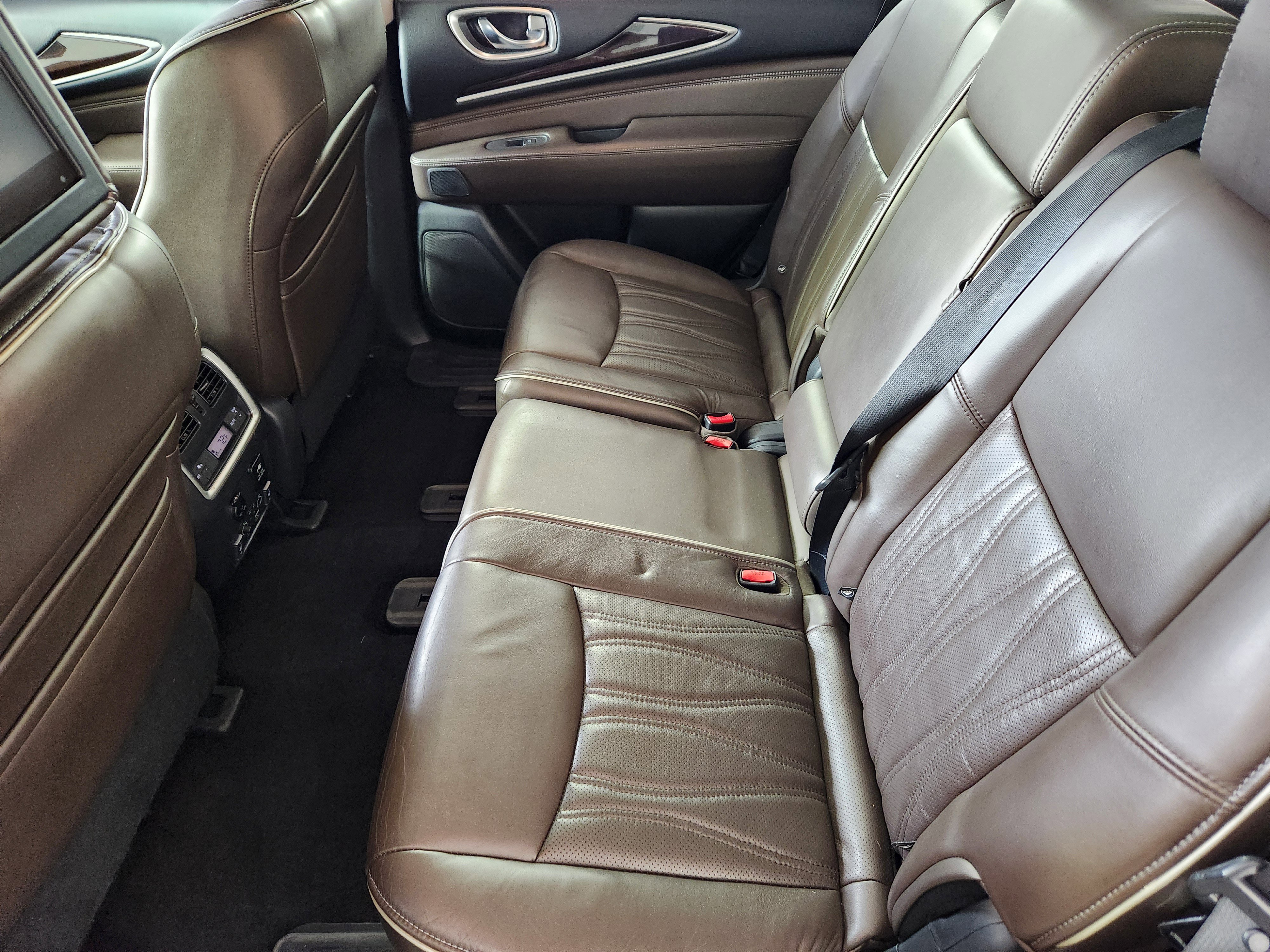 Used 2017 INFINITI QX60 Luxe w/ Deluxe Technology Package image 14