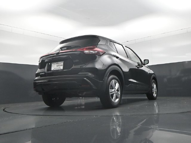 Certified 2025 Nissan Kicks Play S FWD image 36