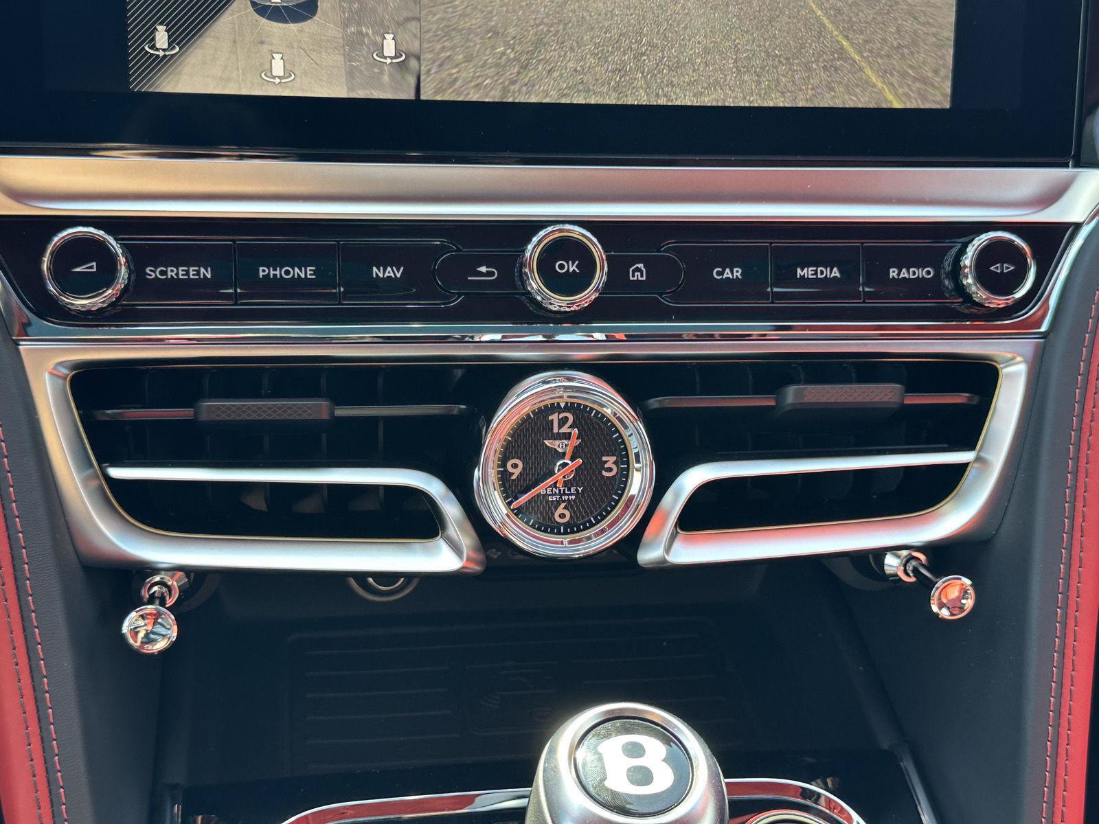 New 2026 Bentley Flying Spur V8 AWD/4WD image 39