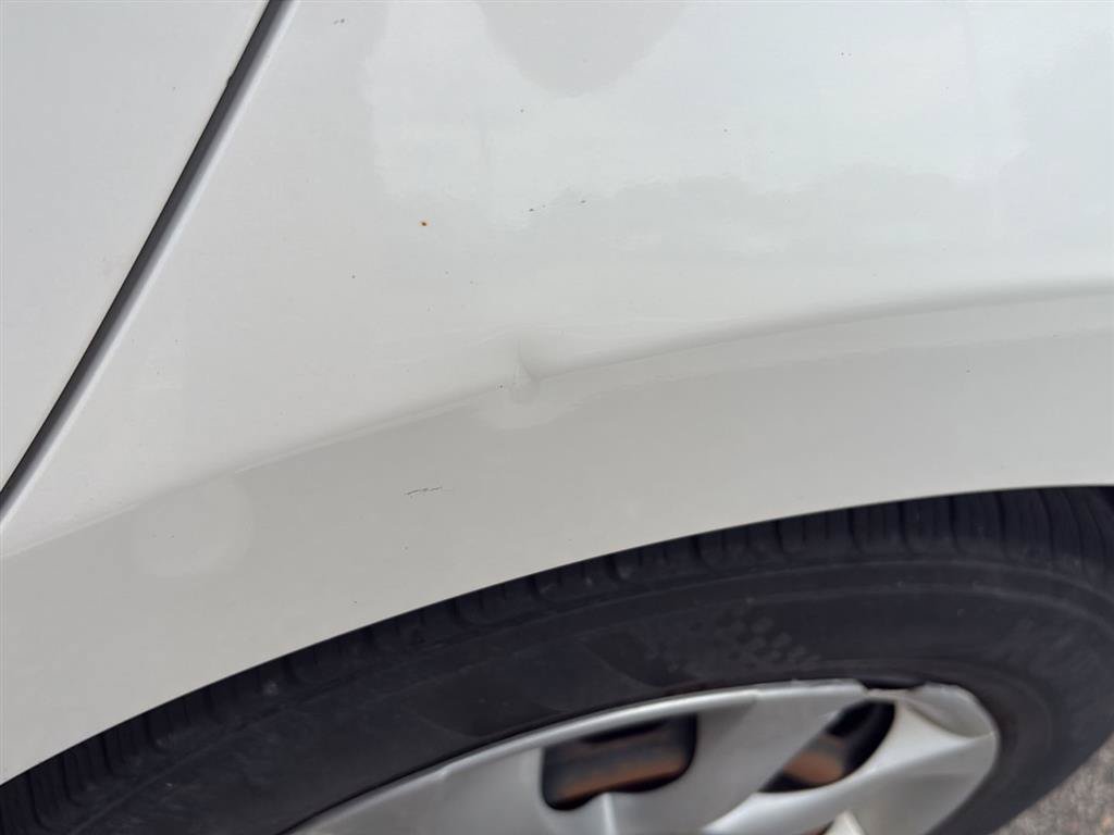 Used 2016 MAZDA MAZDA3 i Sport FWD image 13