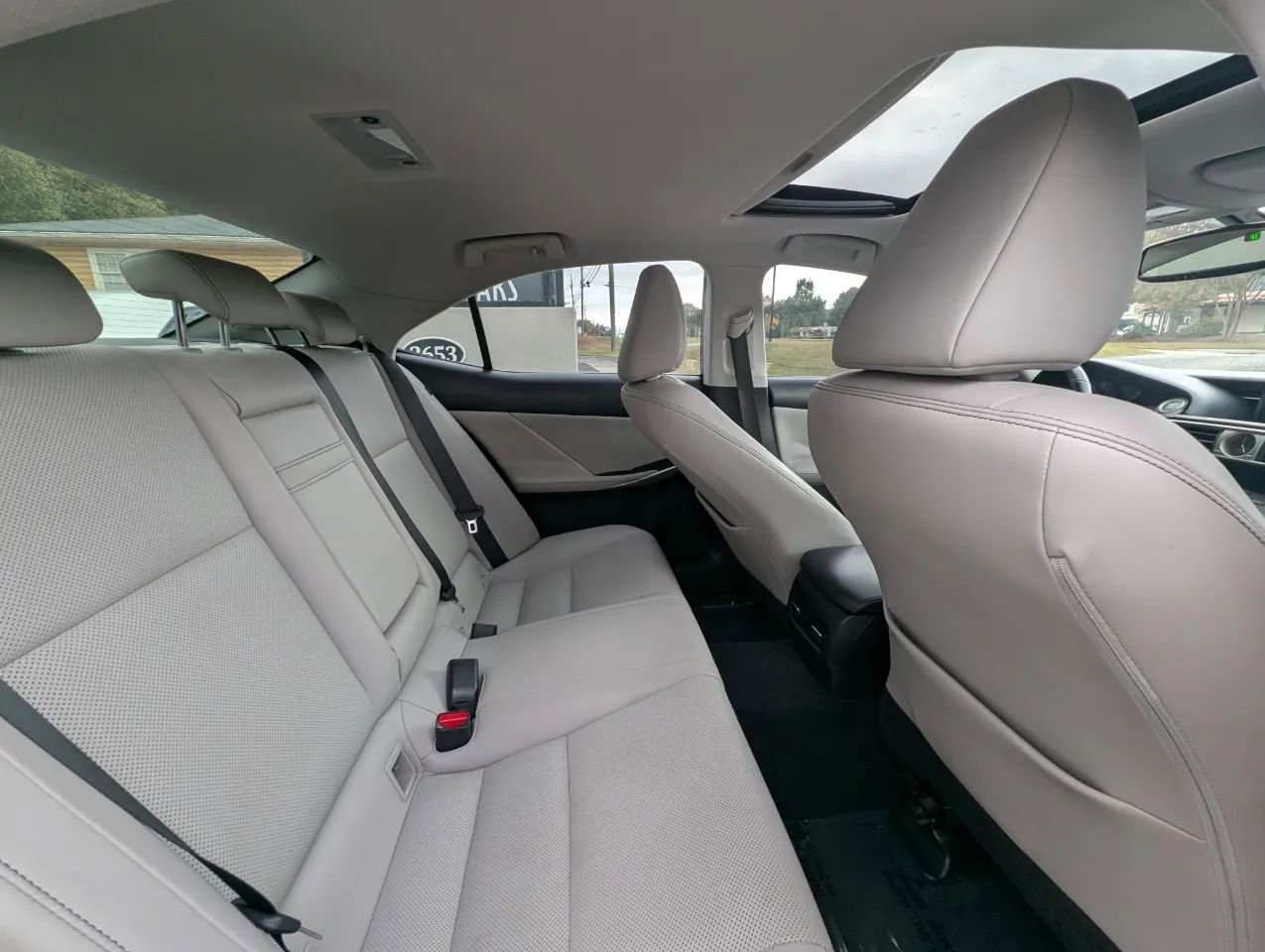 Used 2015 Lexus IS 250 image 35