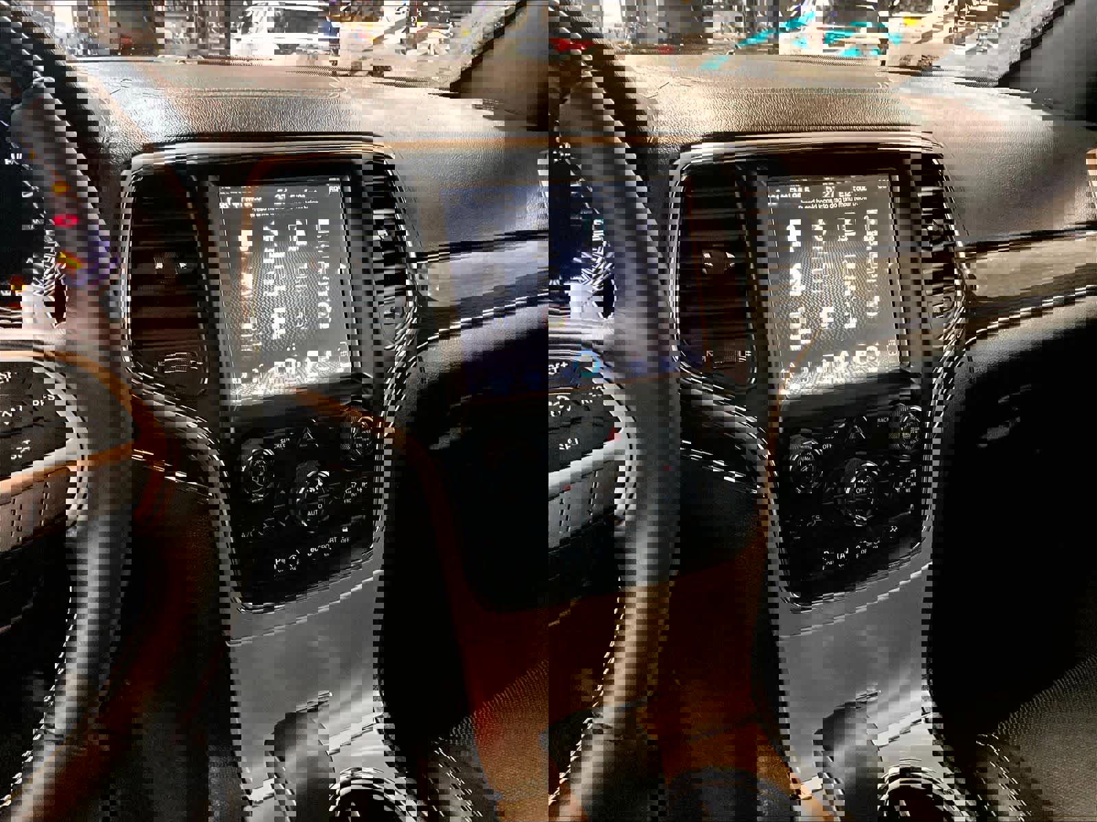 Used 2017 Jeep Grand Cherokee Overland image 19