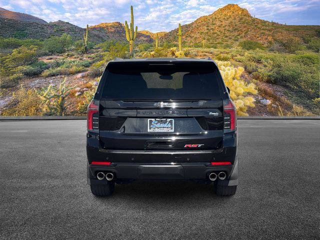 Used 2025 Chevrolet Suburban RST AWD/4WD image 6