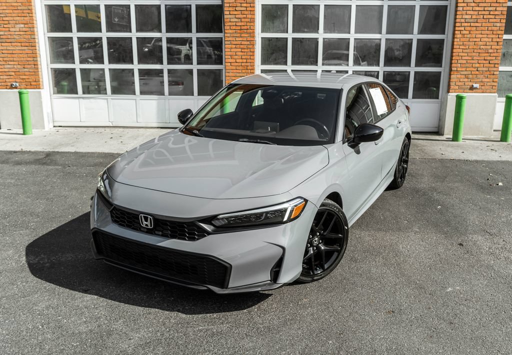 Used 2025 Honda Civic Sport image 2