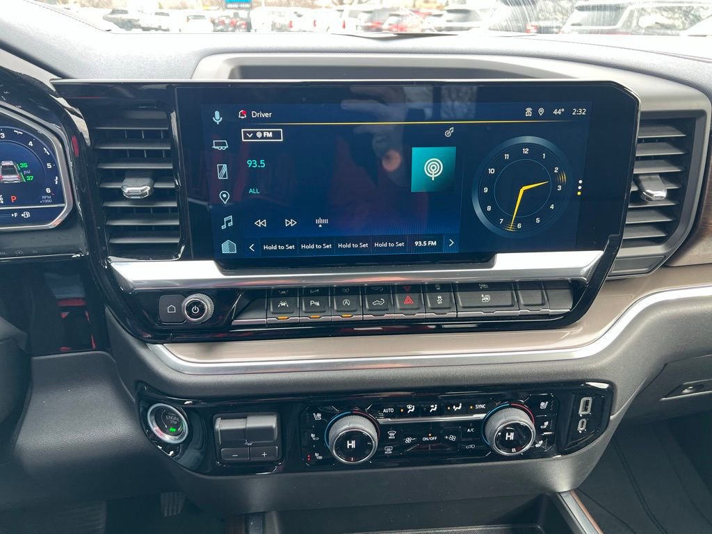 Used 2022 Chevrolet Silverado 1500 High Country w/ High Country Premium Package image 34