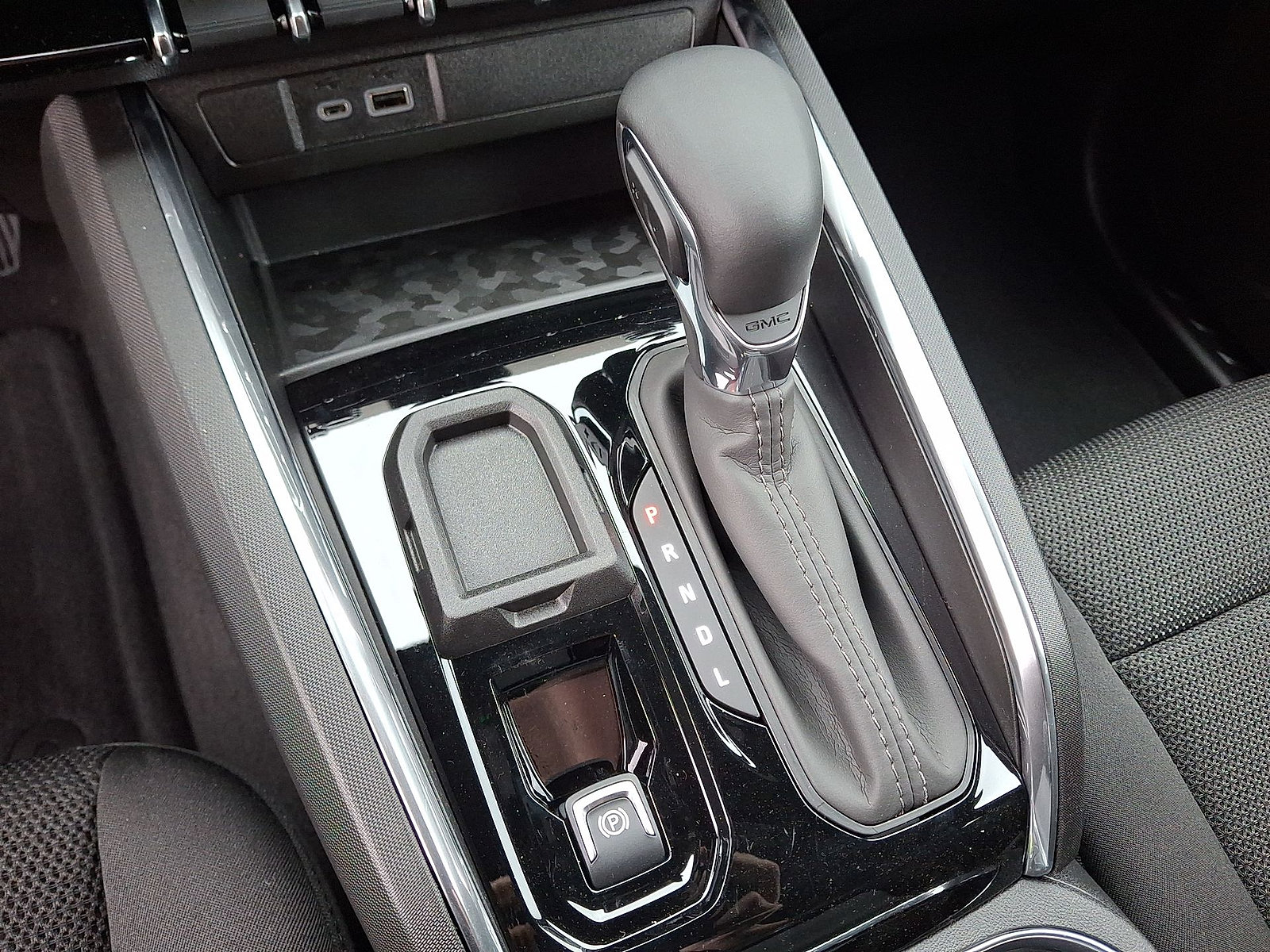 New 2026 GMC Canyon Elevation RWD image 15