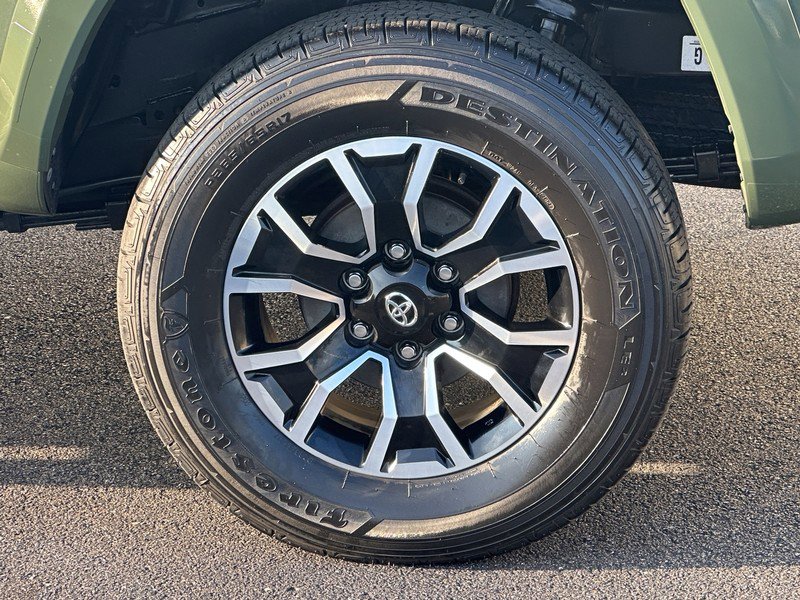 Used 2021 Toyota Tacoma 4x4 Double Cab image 9