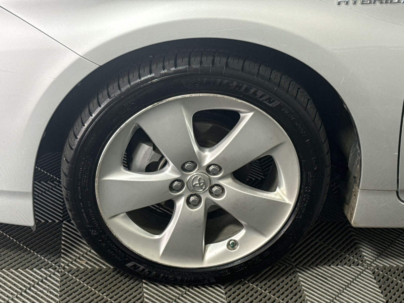 Used 2010 Toyota Prius Two FWD image 12
